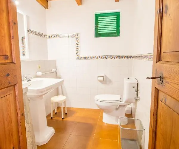 Preciosa Tipica Mallorquina Con Wifi Y A/c * Pollença